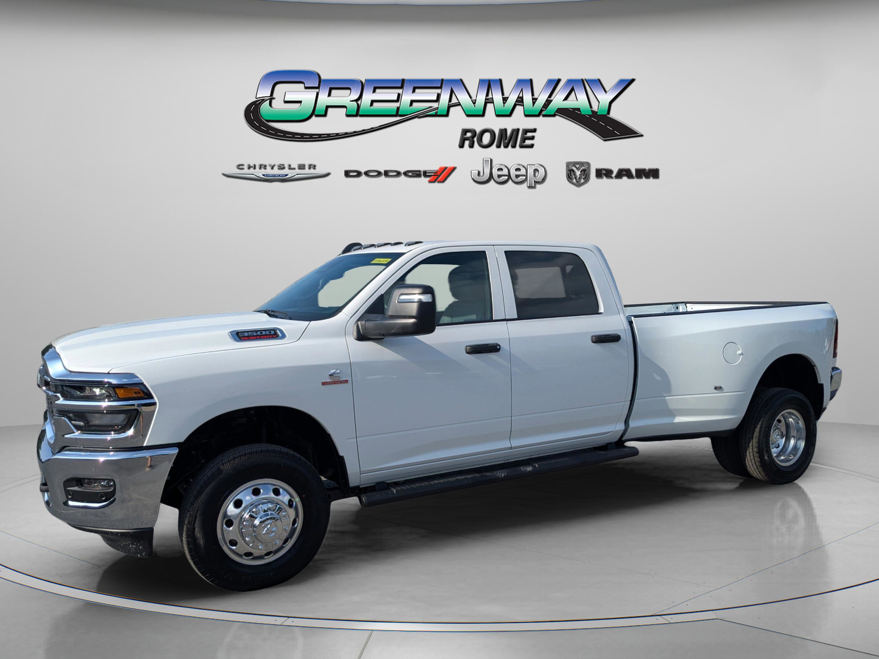 2025 Ram 3500 Tradesman photo 3