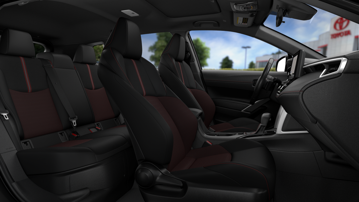 2025 Toyota Corolla Cross Hybrid Nightshade Edition photo 12