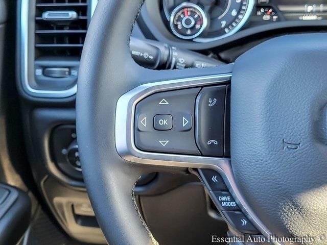 2025 RAM 1500 - Image 15