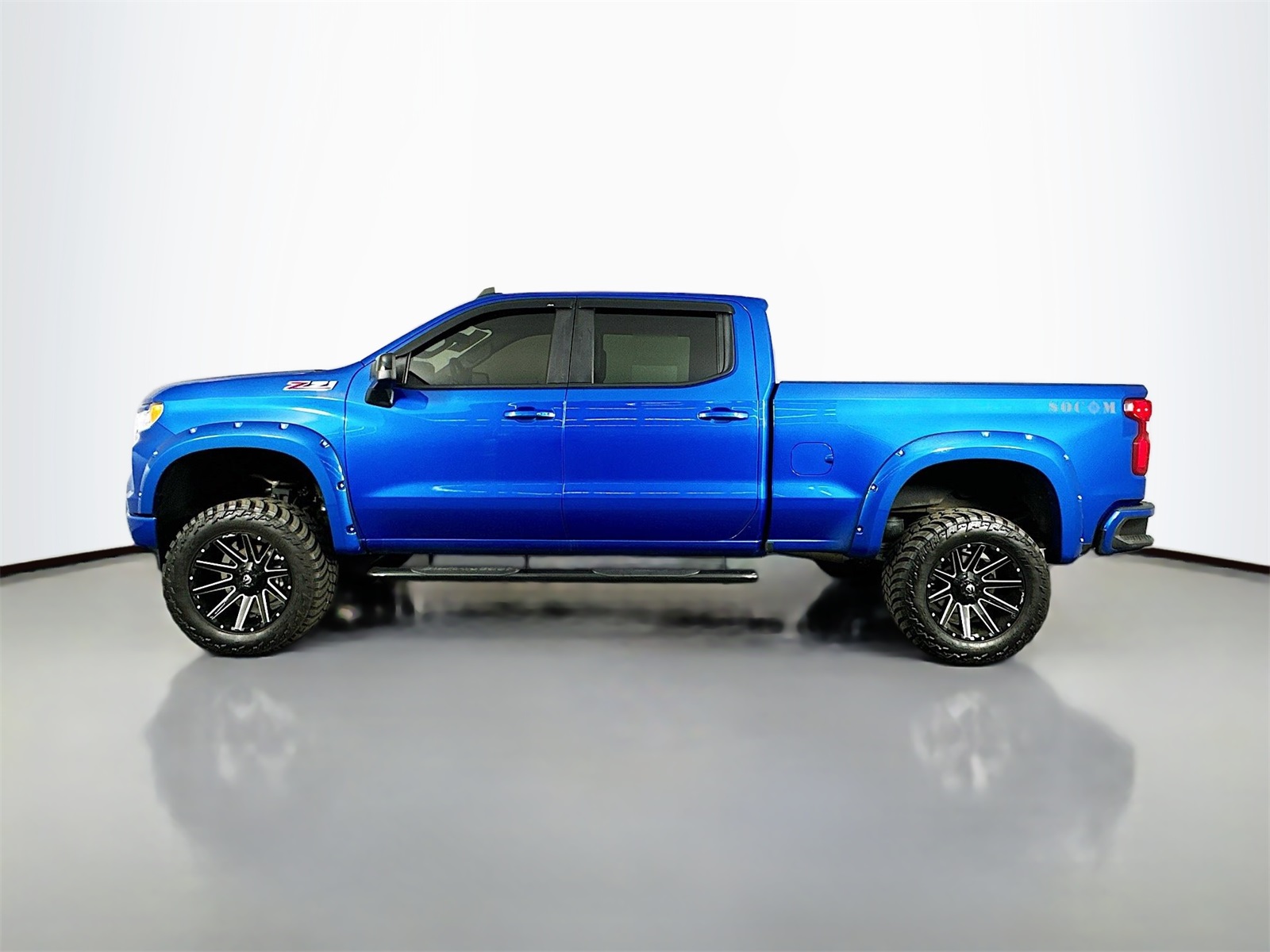 2022 Chevrolet Silverado 1500 RST photo 4