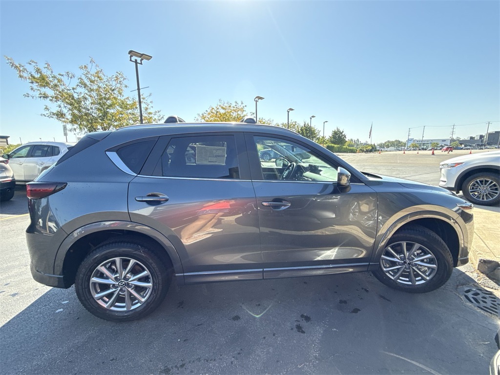 2025 Mazda CX-5 2.5 S Preferred photo 4