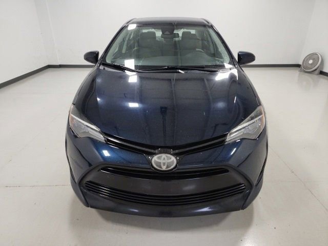 2017 Toyota Corolla LE photo 5