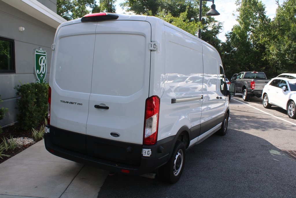 2020 Ford Transit Cargo Van photo 17