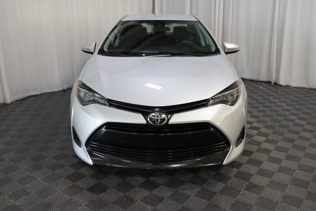 2019 Toyota Corolla LE photo 2