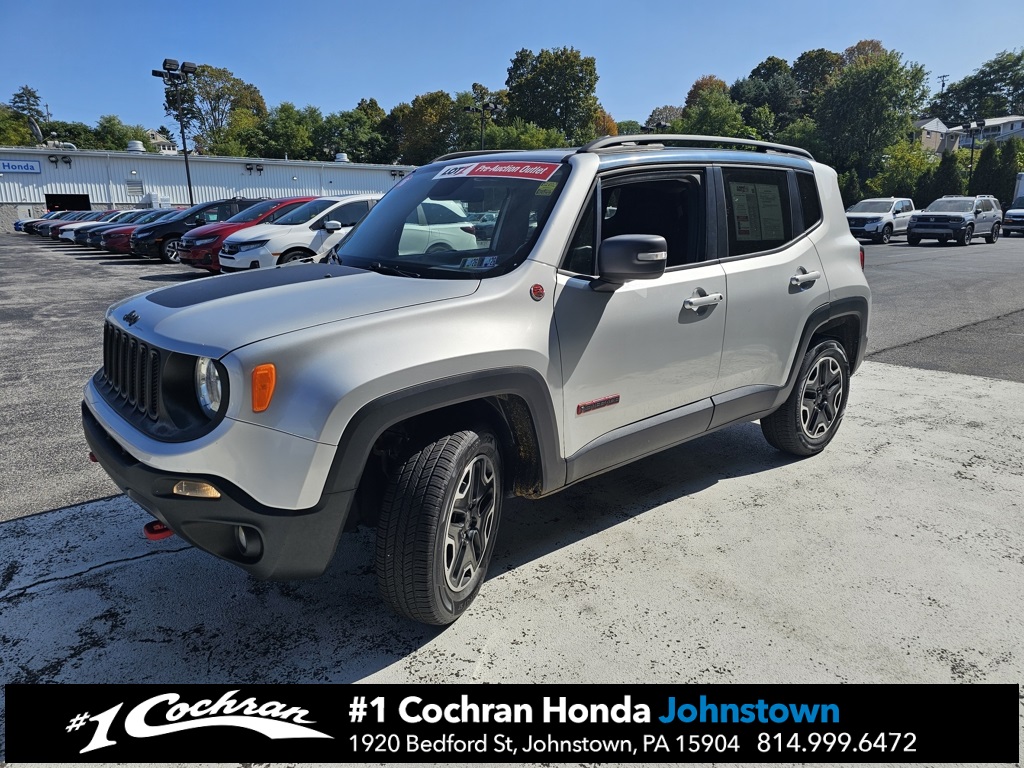 2016 Jeep Renegade Trailhawk photo 3