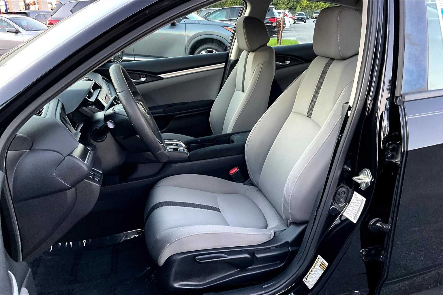2019 Honda Civic LX photo 7