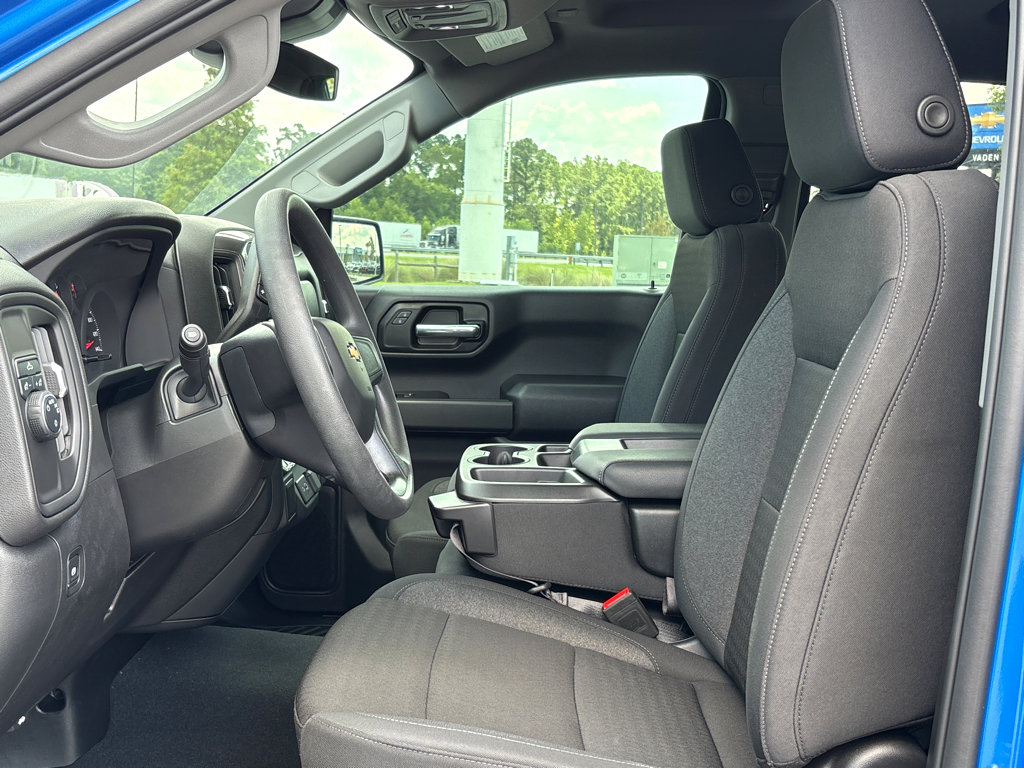 2025 Chevrolet Silverado 1500 Custom photo 16