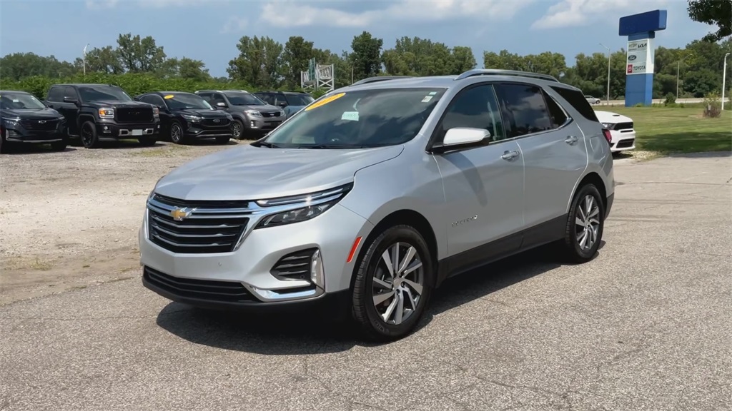 2022 Chevrolet Equinox Premier photo 2