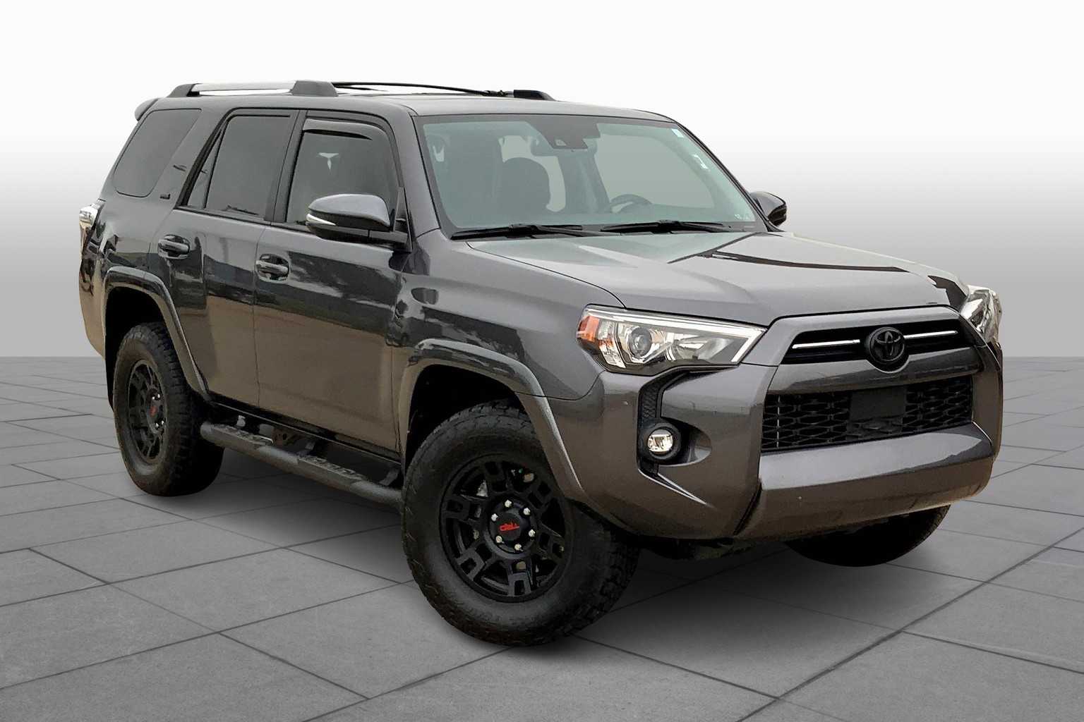 2022 Toyota 4Runner SR5 Premium photo 2