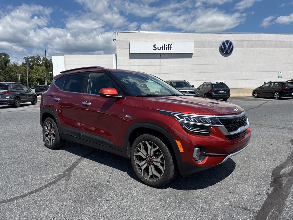 2022 Kia Seltos SX's photo