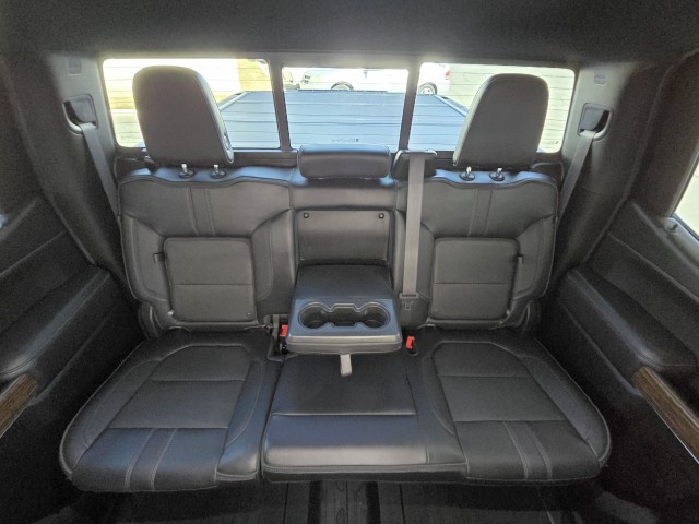 2021 Chevrolet Silverado 1500 High Country photo 18