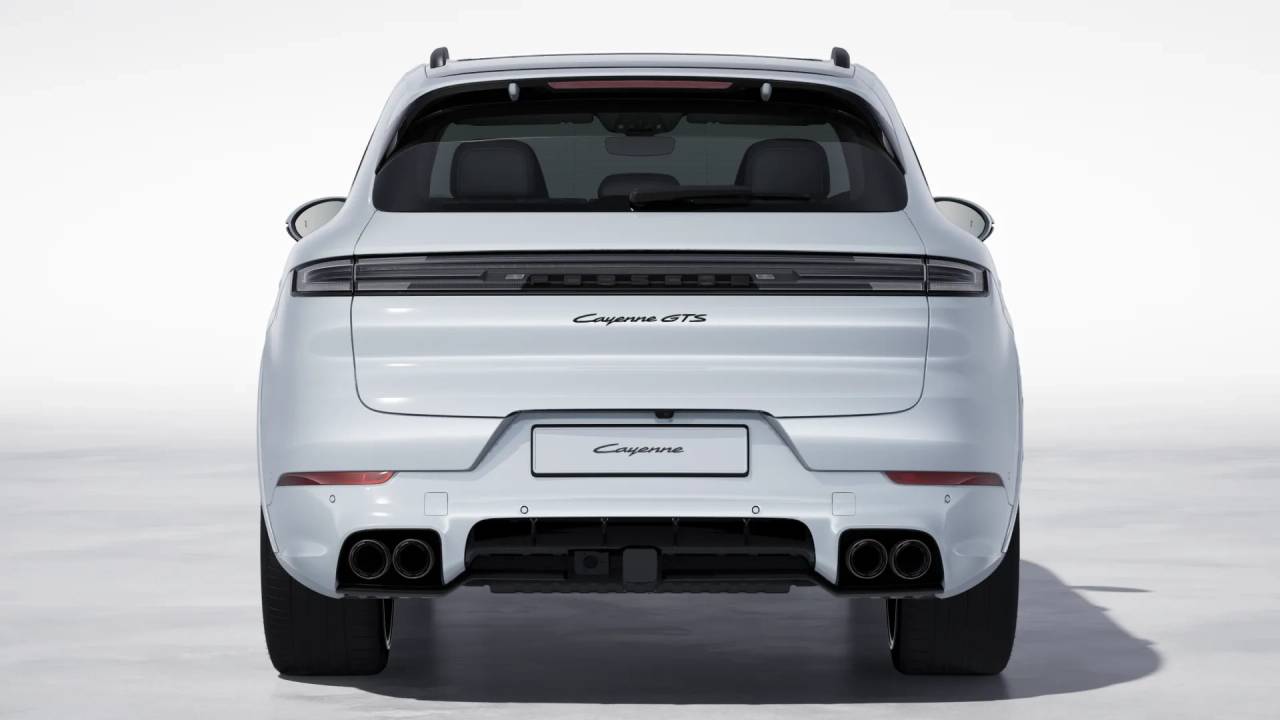 2026 Porsche Cayenne GTS photo 8