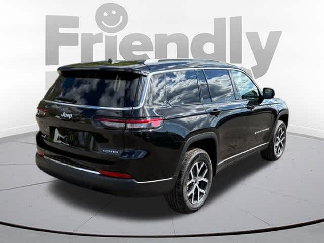 2025 Jeep Grand Cherokee Limited photo 3