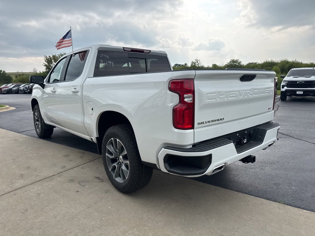 2026 Chevrolet Silverado 1500 photo 3