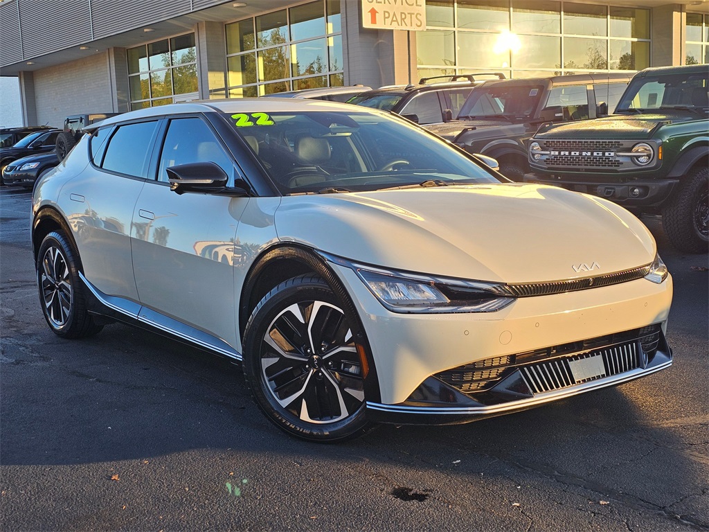 2022 Kia Ev6 Wind's photo