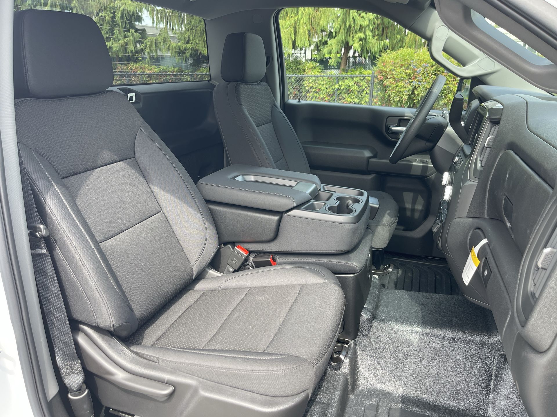 2025 Gmc Sierra Base photo 23