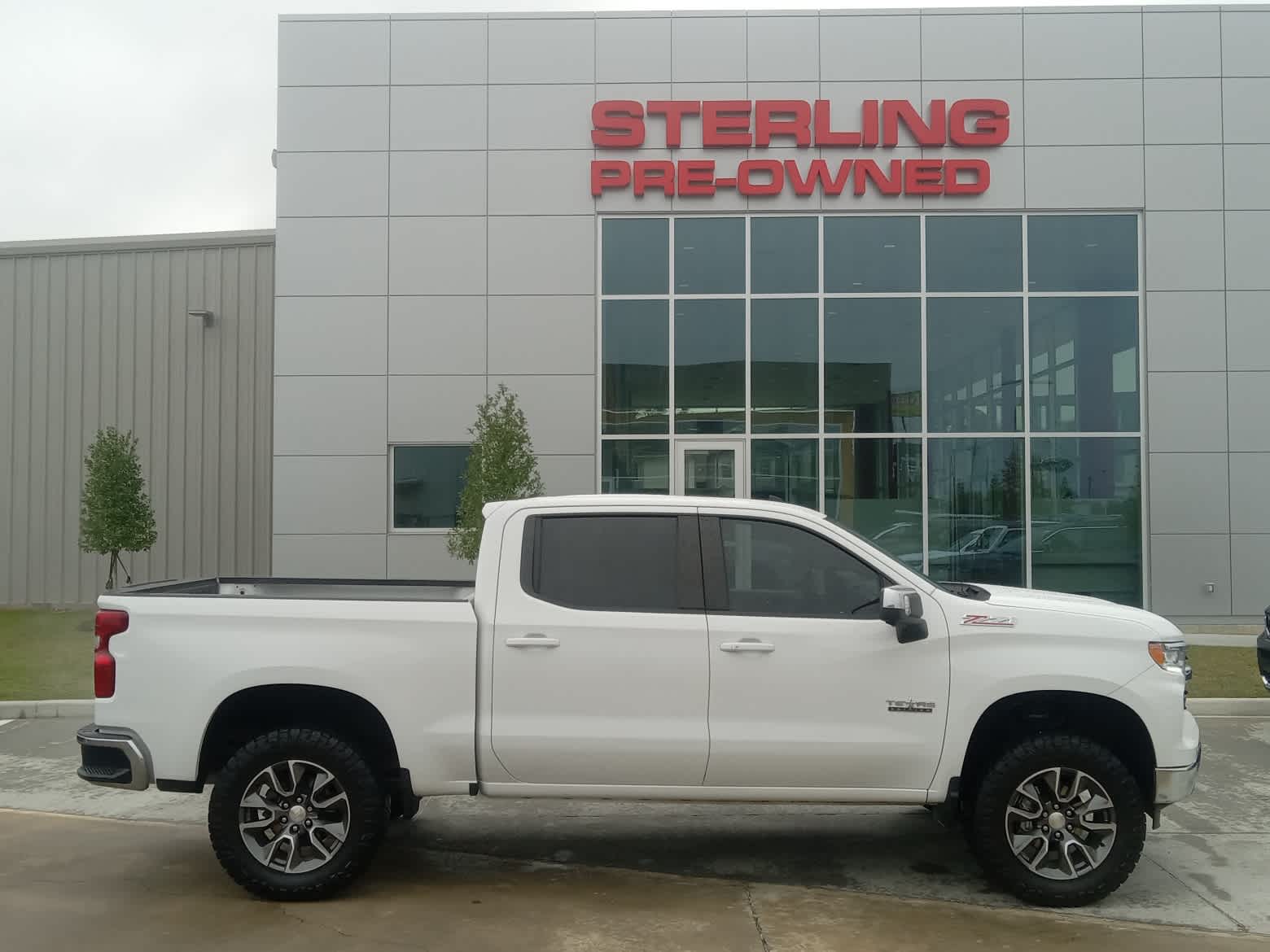 2022 Chevrolet Silverado 1500 LT's photo