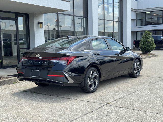 2025 Hyundai Elantra Hybrid Limited photo 4