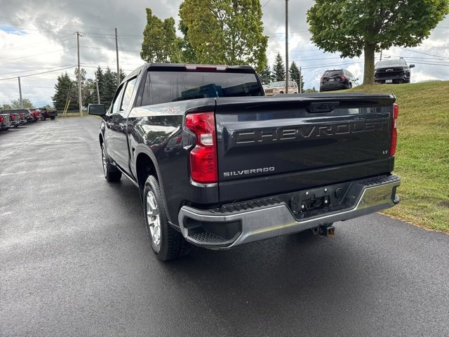 2022 Chevrolet Silverado 1500 LT photo 3