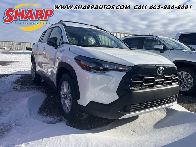 2026 Toyota Corolla Cross LE's photo