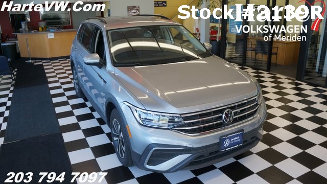 2024 Volkswagen Tiguan S's photo