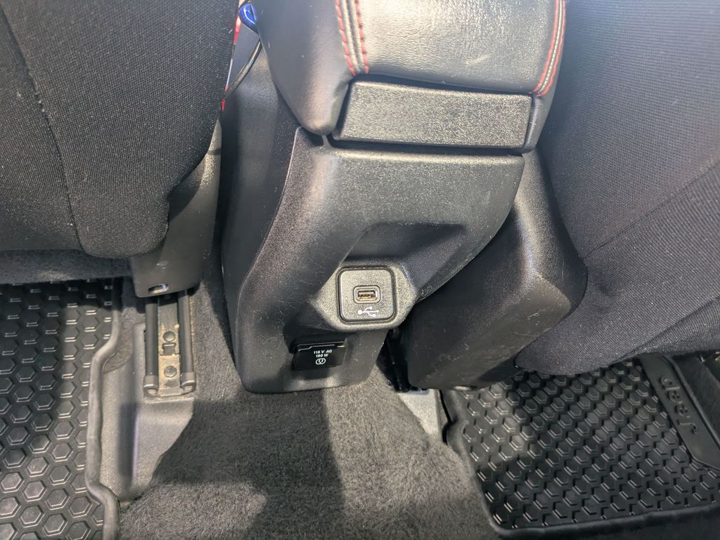 2018 Jeep Renegade Trailhawk photo 19