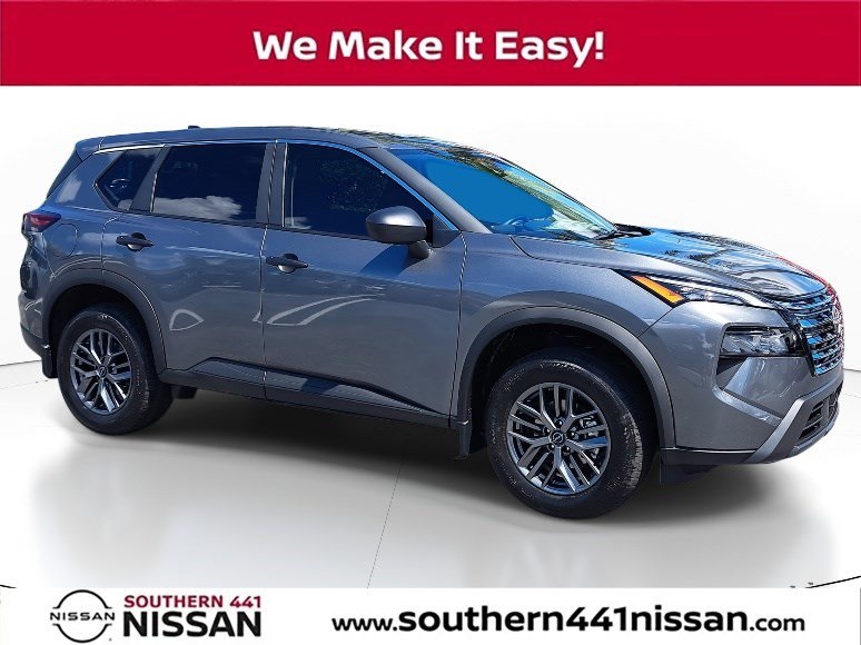 2026 Nissan Rogue S's photo