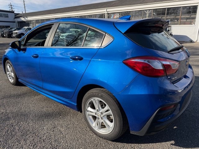 2018 Chevrolet Cruze LT photo 2