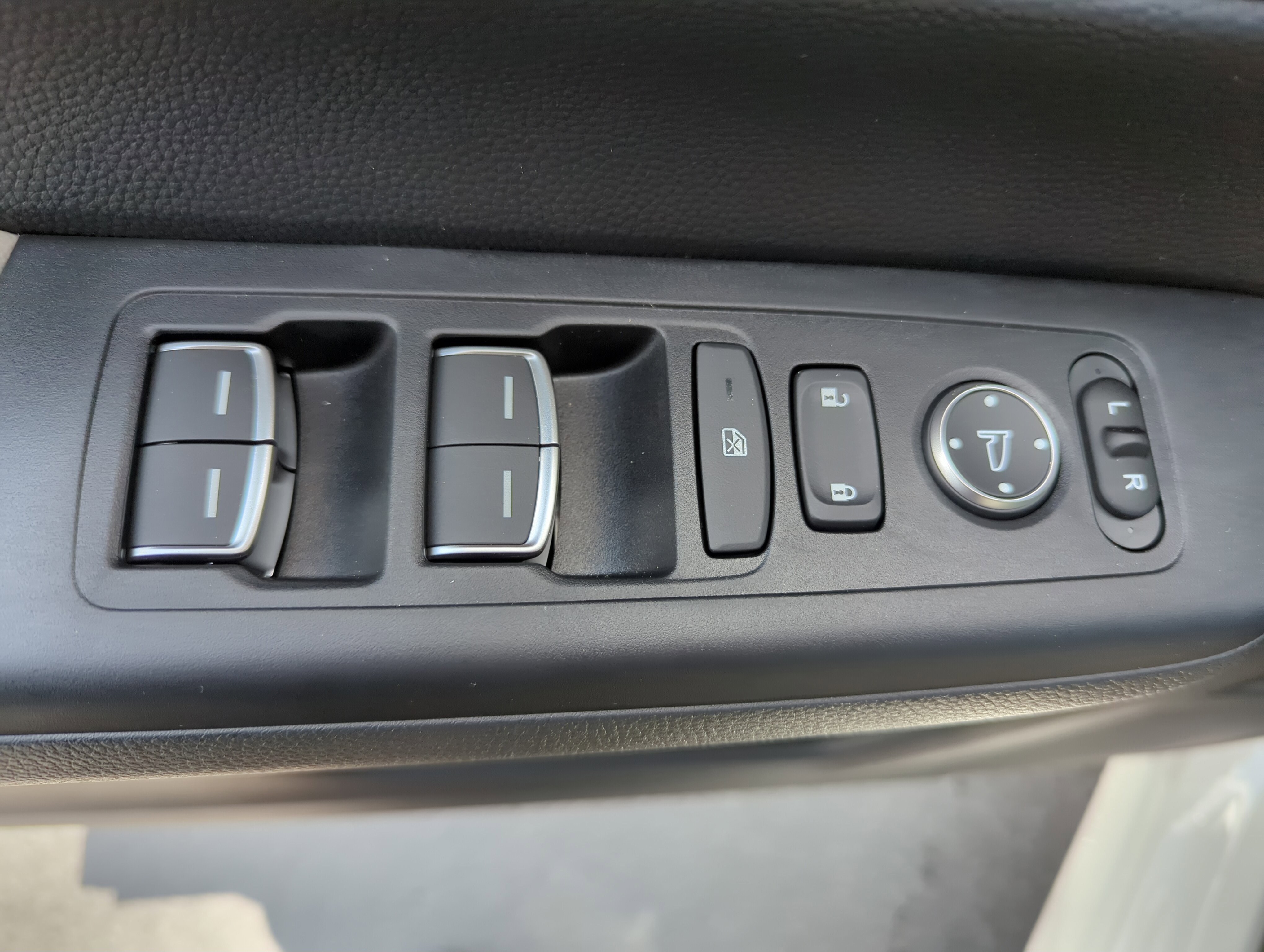 2026 Honda CR-V EX-L photo 16
