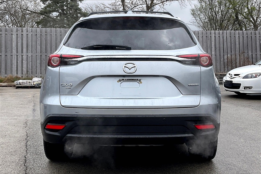 2022 Mazda CX-9 Touring photo 4