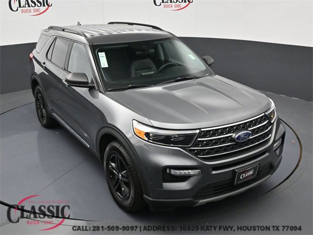 2023 Ford Explorer XLT's photo