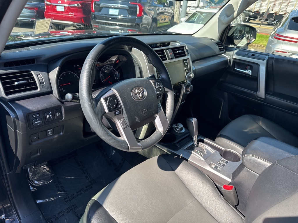 2021 Toyota 4Runner SR5 Premium photo 17
