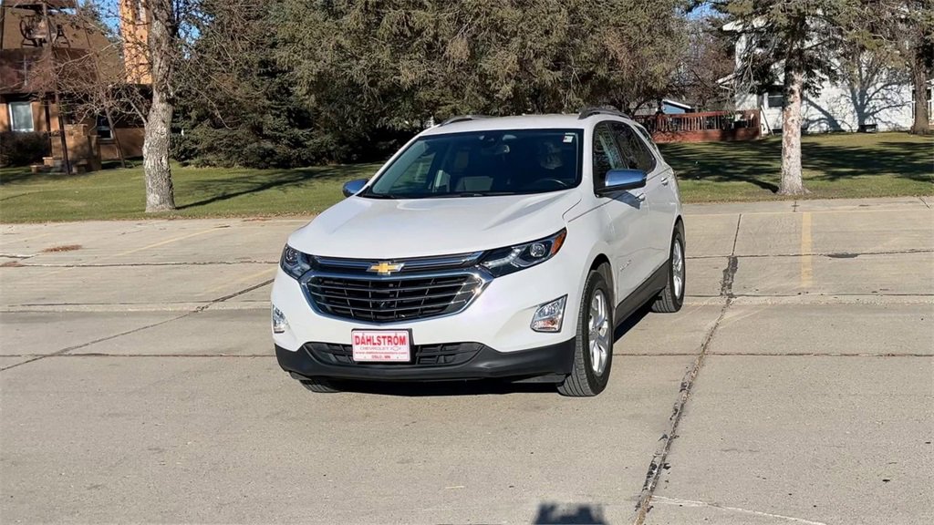 2021 Chevrolet Equinox Premier photo 2