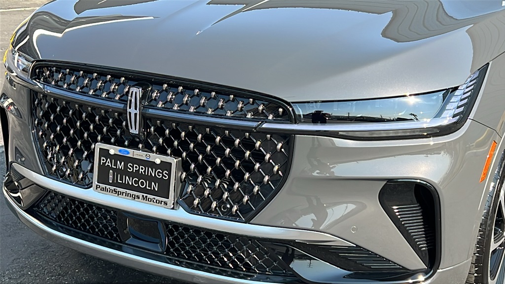 2025 Lincoln Nautilus Black Label photo 4