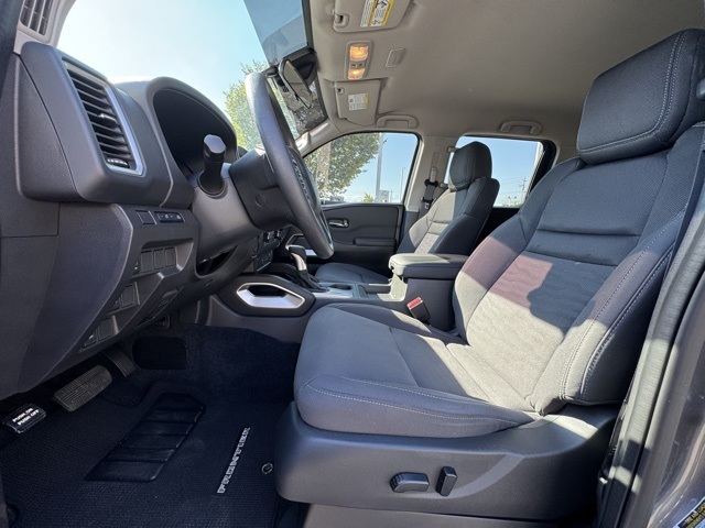2024 Nissan Frontier SV Crew Cab photo 17