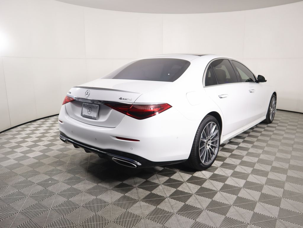 2026 Mercedes Benz S 580 4MATIC photo 4