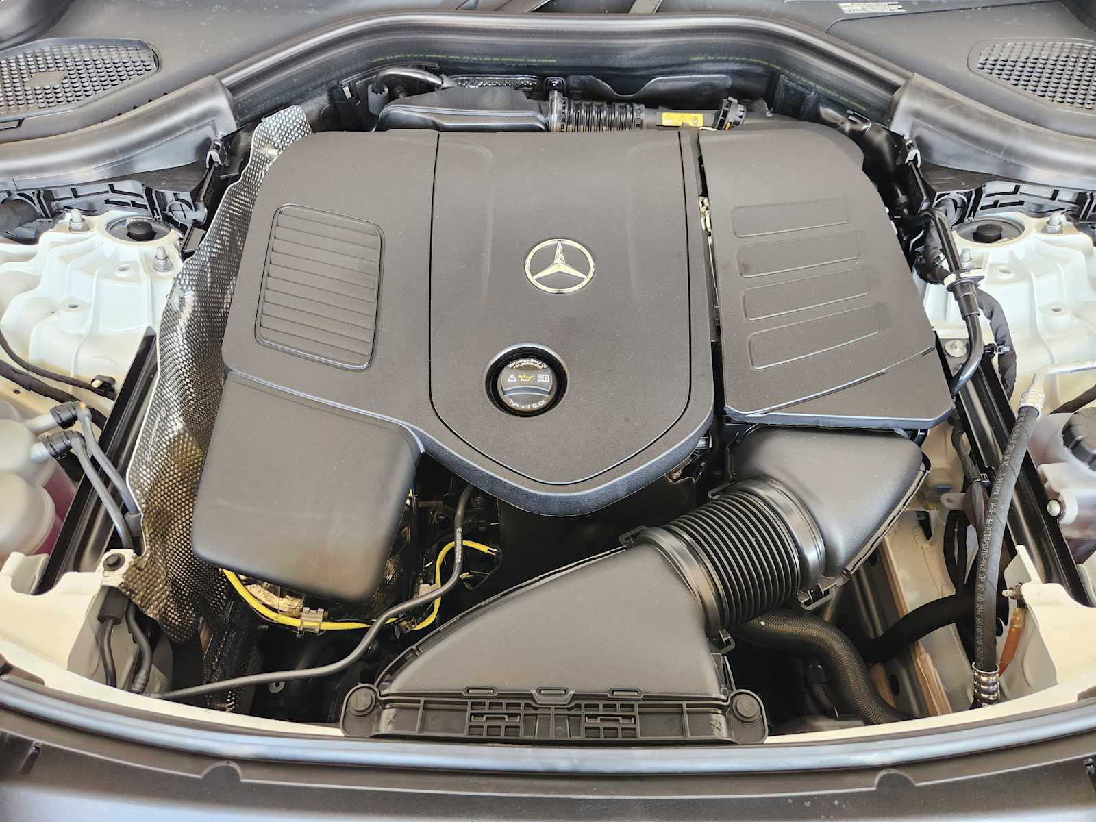 2026 Mercedes Benz GLC 300 photo 18