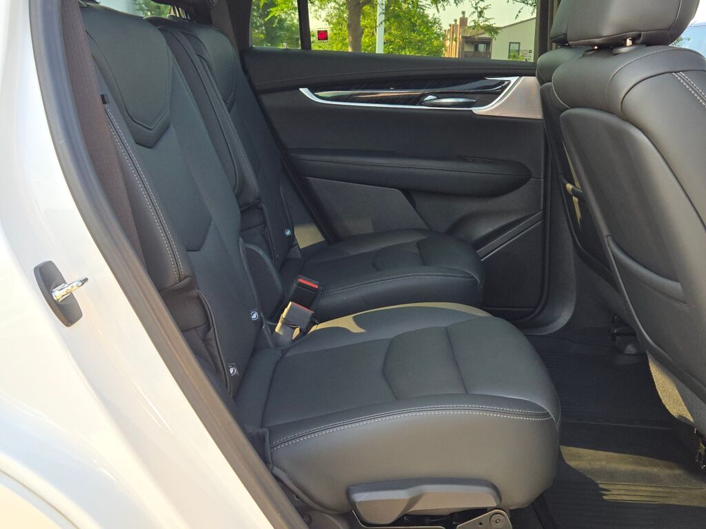 2024 Cadillac XT6 Premium Luxury photo 9