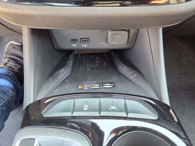 2025 Buick Envista ST photo 18