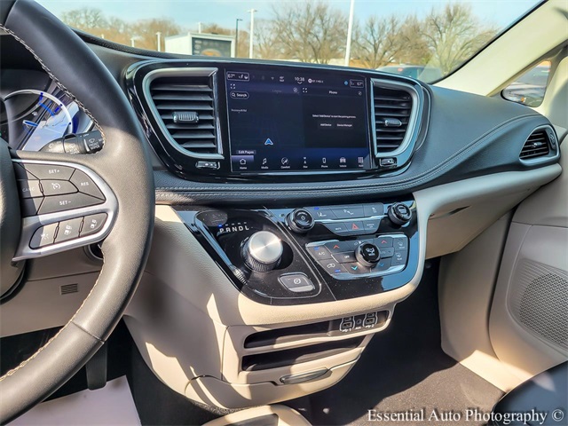 2024 CHRYSLER PACIFICA - Image 25