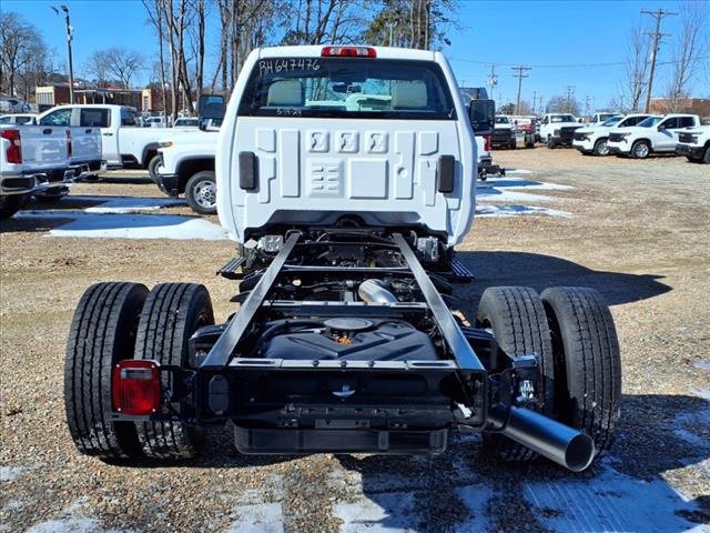 2024 Chevrolet Silverado 5500HD Work Truck photo 5