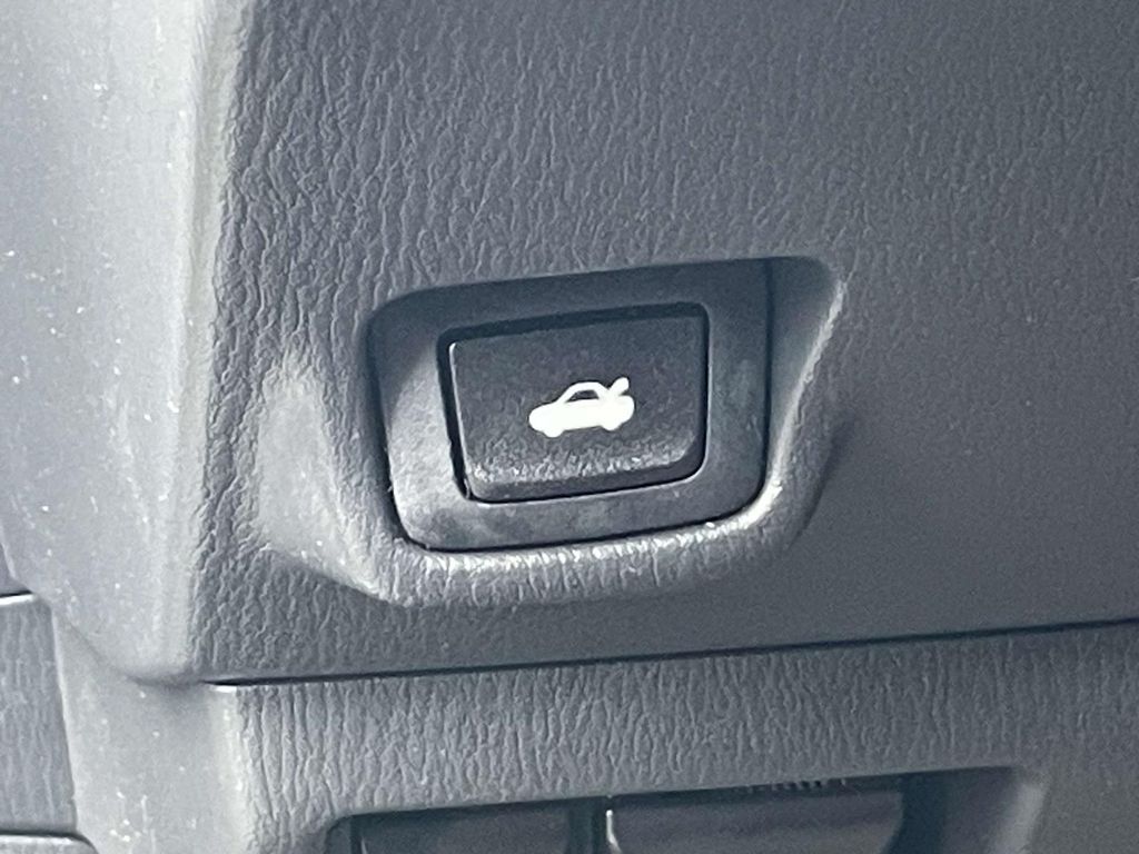 2020 Mazda Mazda6 Grand Touring Reserve photo 17
