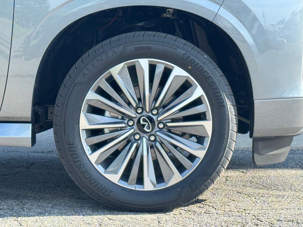 2025 Infiniti QX80 Sensory photo 3