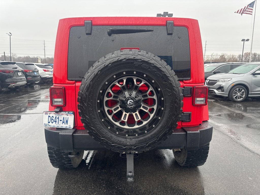 2016 Jeep Wrangler Unlimited Rubicon photo 4