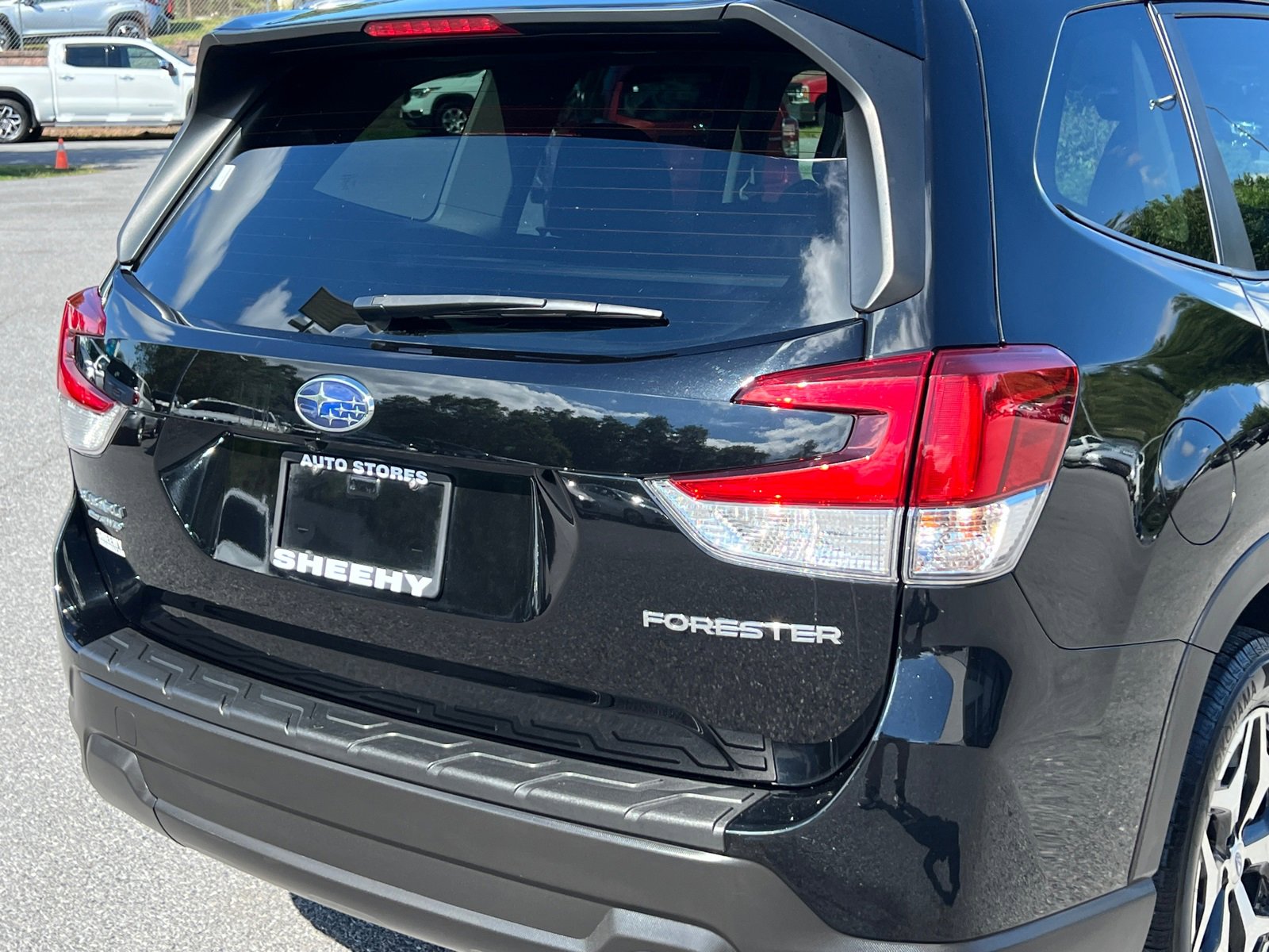 2021 Subaru Forester Premium photo 6