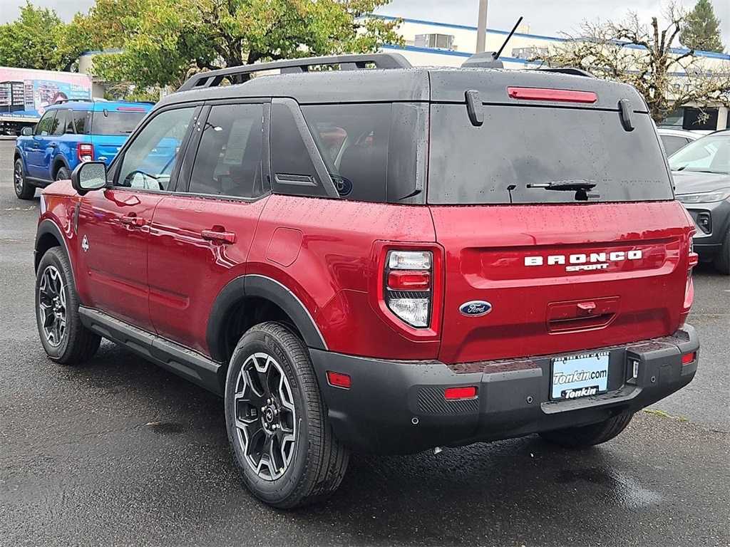 2025 Ford Bronco Sport Outer Banks photo 3
