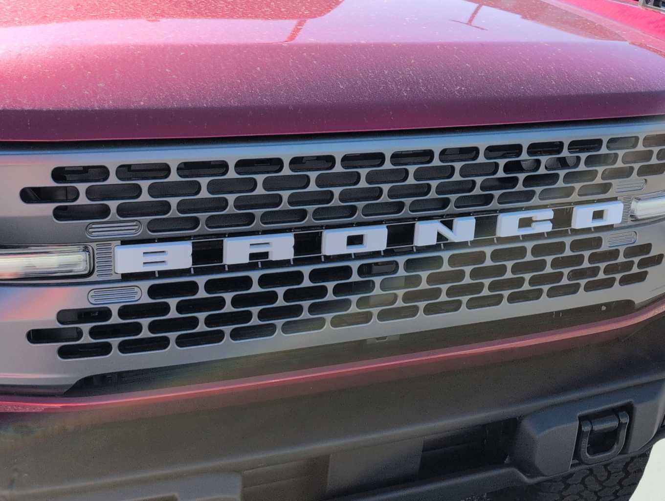 2025 Ford Bronco Badlands photo 13