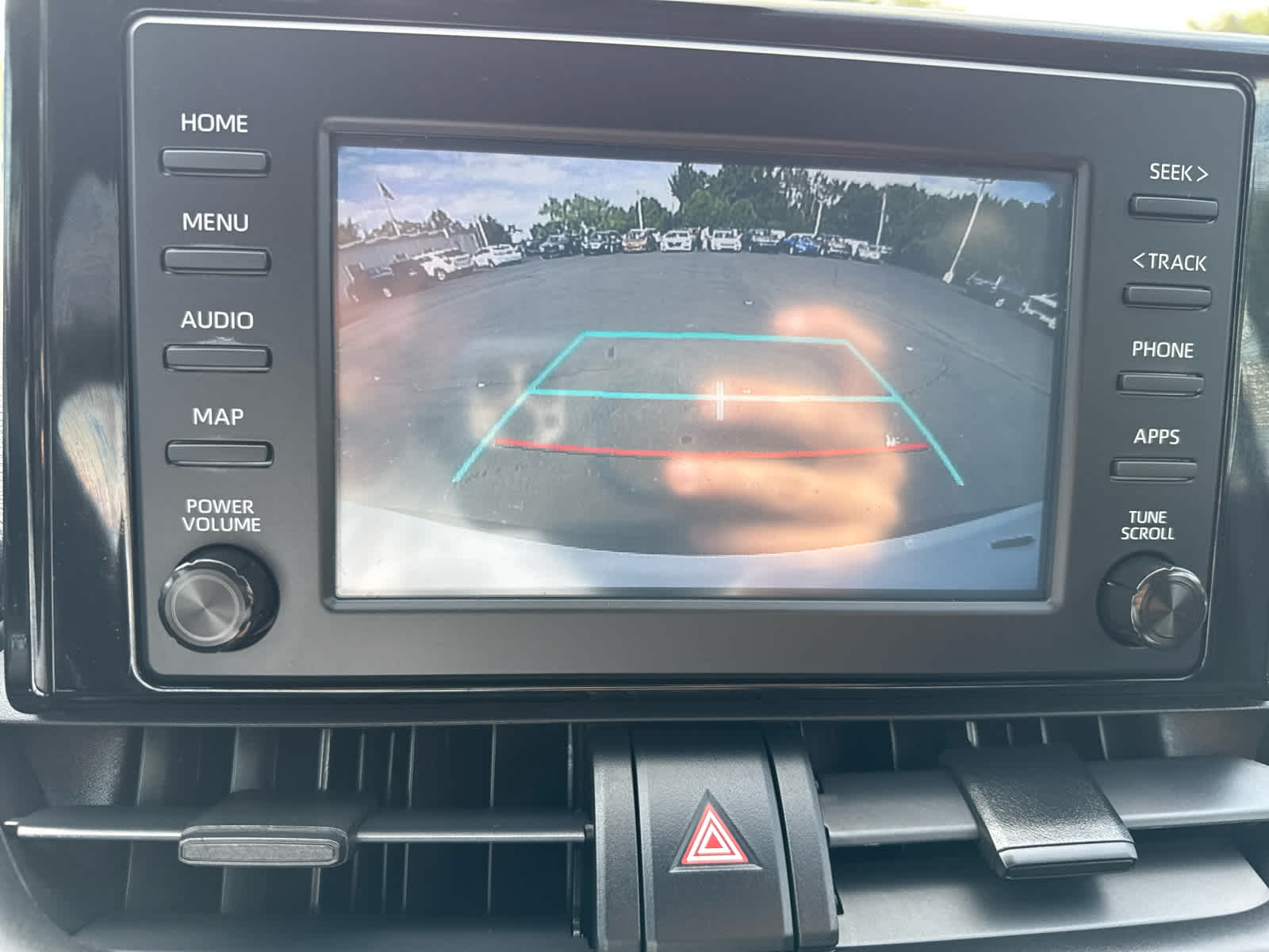 2019 Toyota RAV4 LE photo 20
