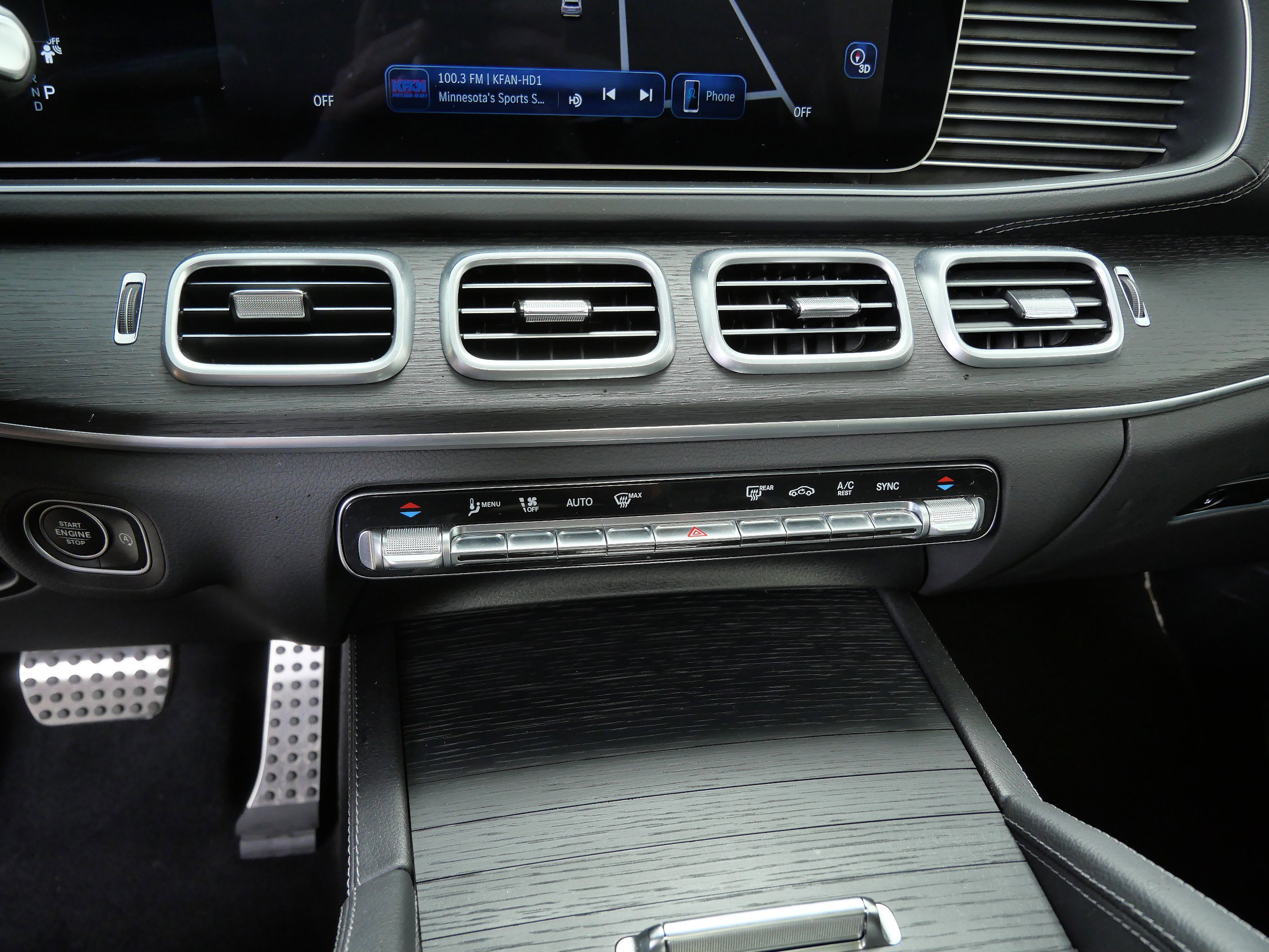 2025 Mercedes Benz GLS 450 4MATIC photo 20