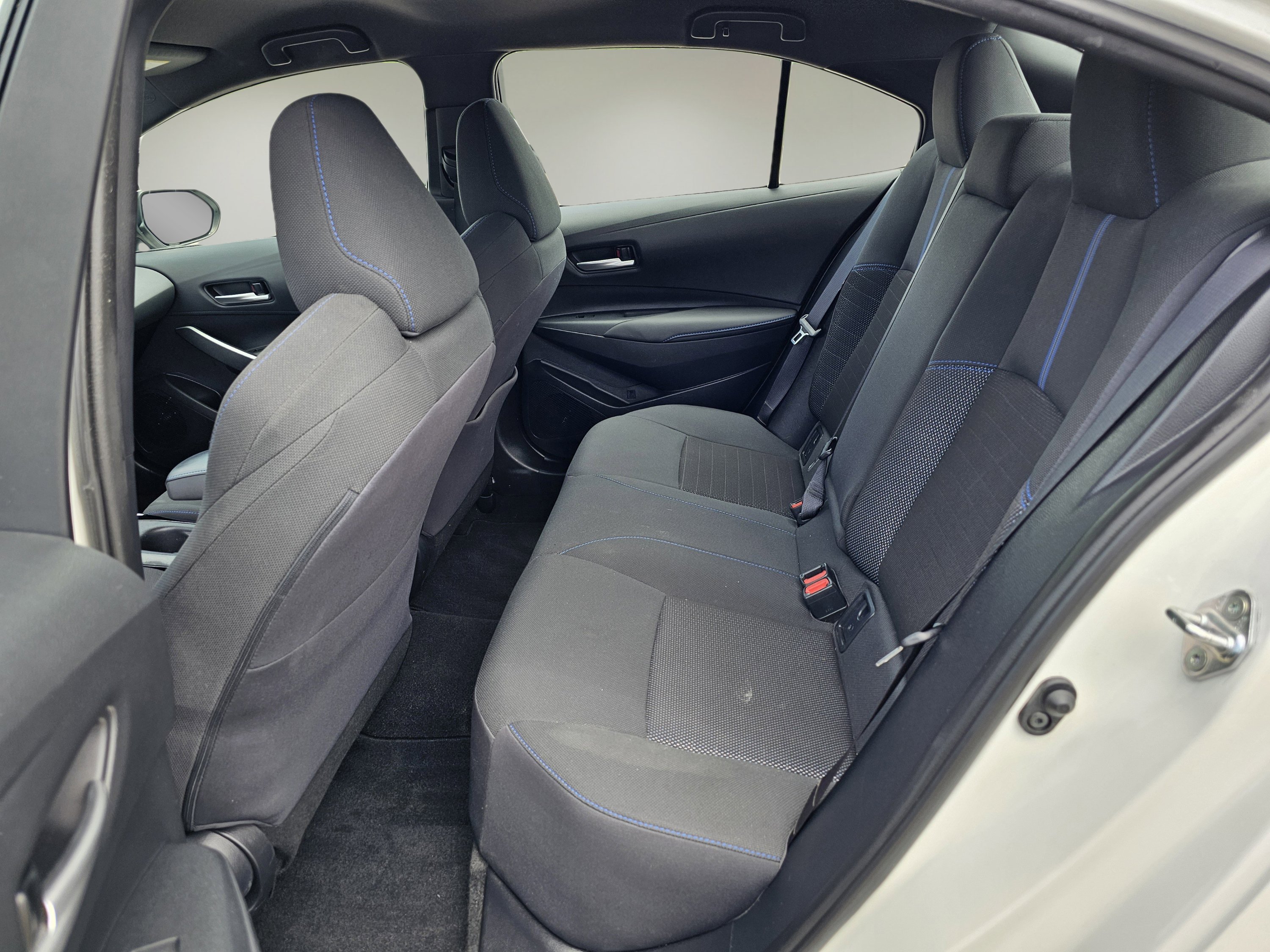 2020 Toyota Corolla SE photo 18